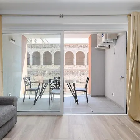 Free Parking And Private Terrace Design * Trieste