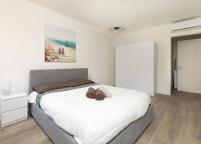 Appartamento Free Parking And Private Terrace Design Trieste