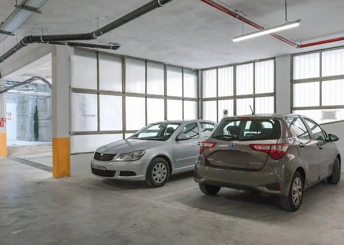 Appartamento Free Parking And Private Terrace Design Trieste